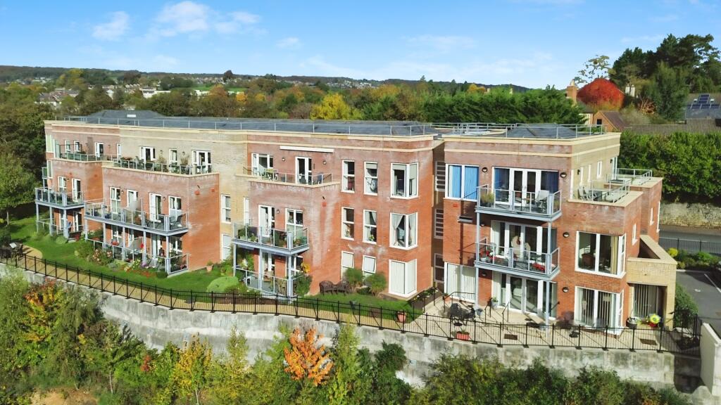 Main image of property: Stroudwater Court, Cainscross Road, Stroud