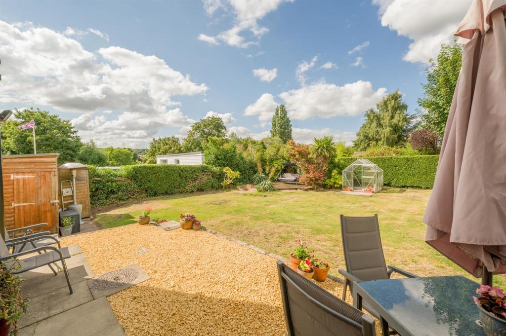 3 bedroom end of terrace house for sale in South Road, Stourbridge, DY8