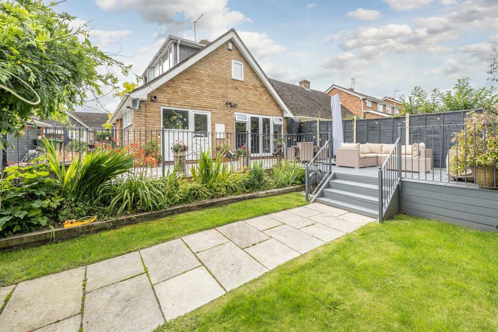 3 bedroom semidetached bungalow for sale in Richmond Grove, Wollaston