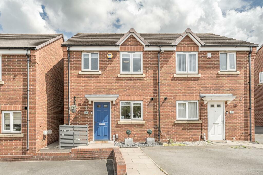 3 bedroom semidetached house for sale in Chandler Drive, Kingswinford