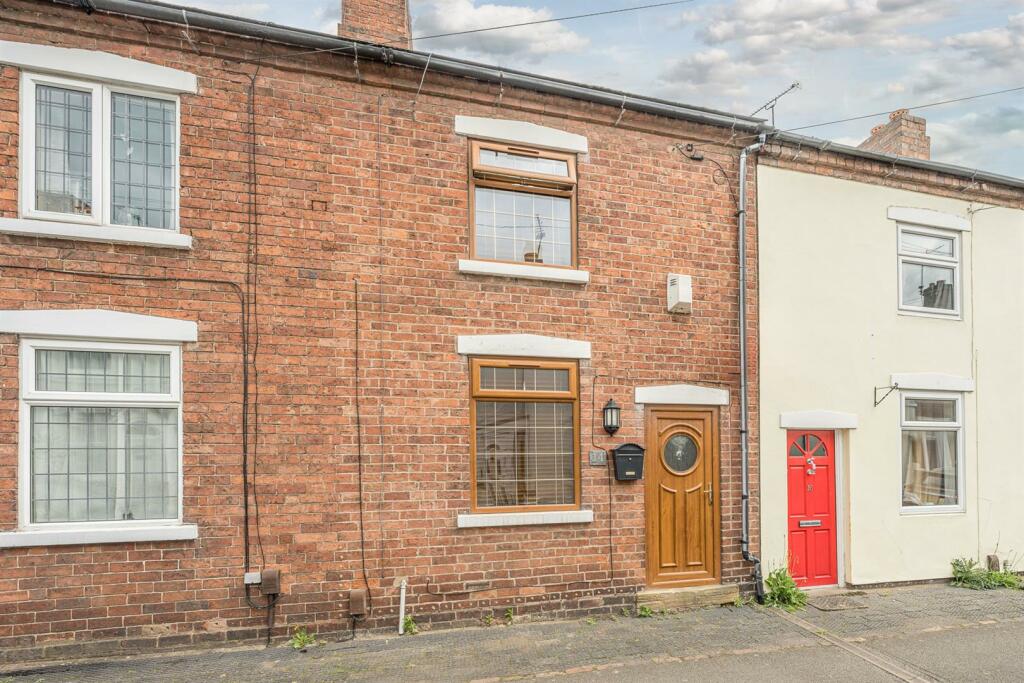 2 bedroom terraced house for sale in Cobden Street, Stourbridge, DY8