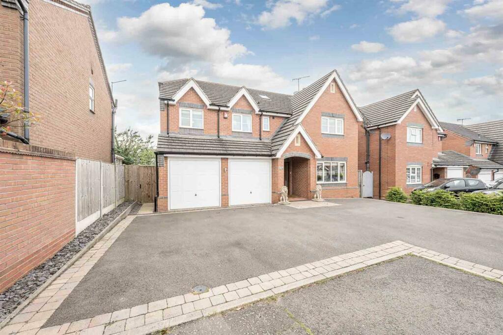 5 bedroom detached house for sale in Belfry Drive, Wollaston, DY8 3SE, DY8