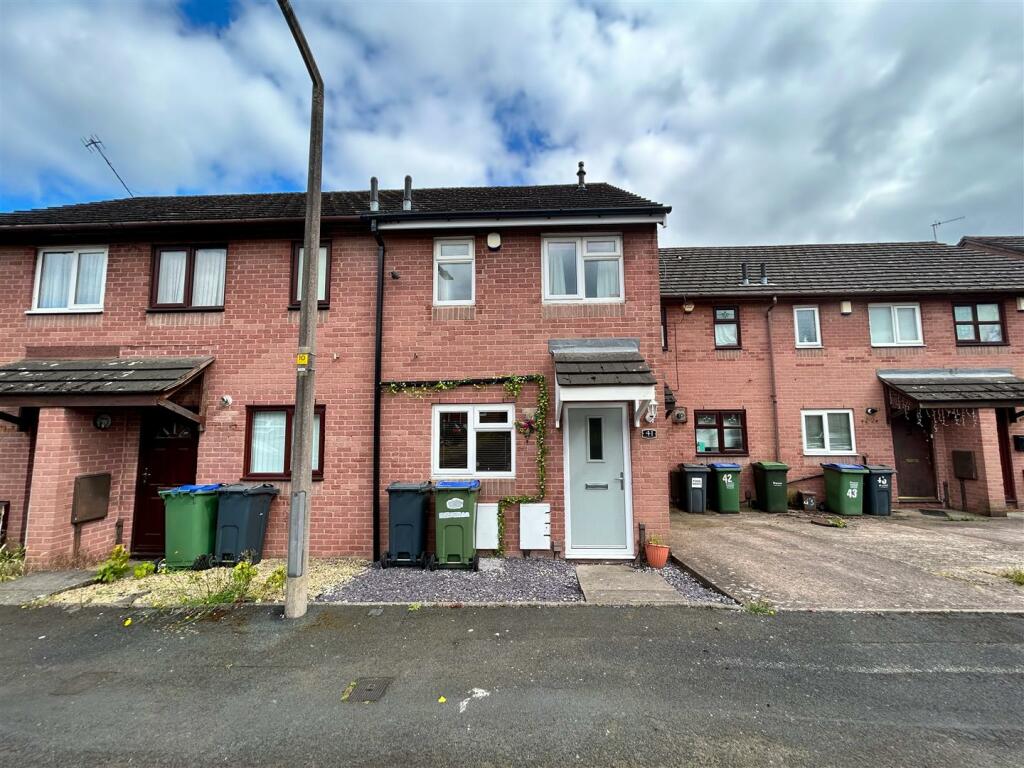 2 bedroom terraced house for sale in Petford Street, Cradley Heath, B64