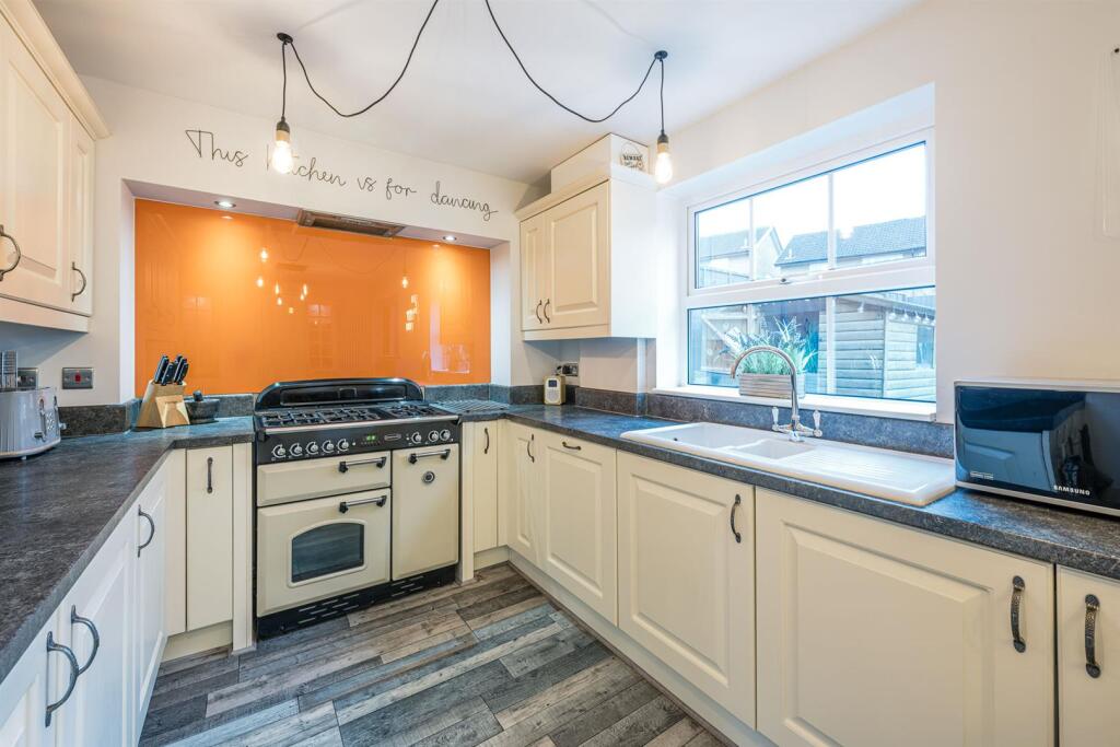 Additional property image - Hambleton Road, Halesowen, B63 1JT