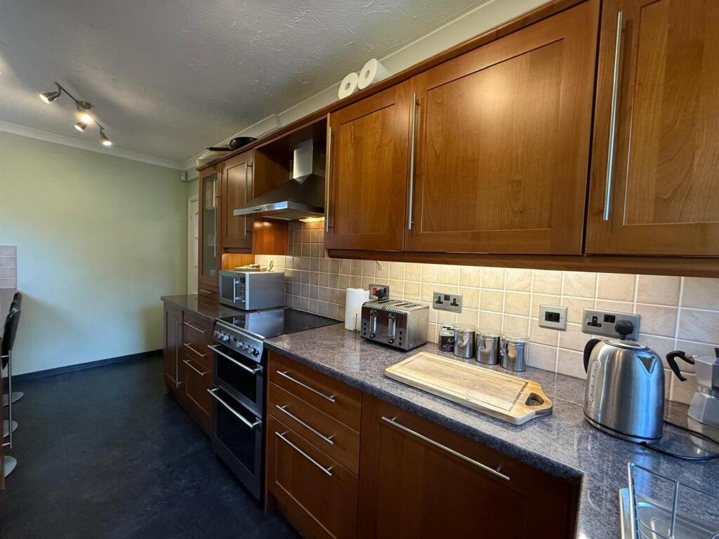 Additional property image - Kenswick Drive, Halesowen, B63 4QZ