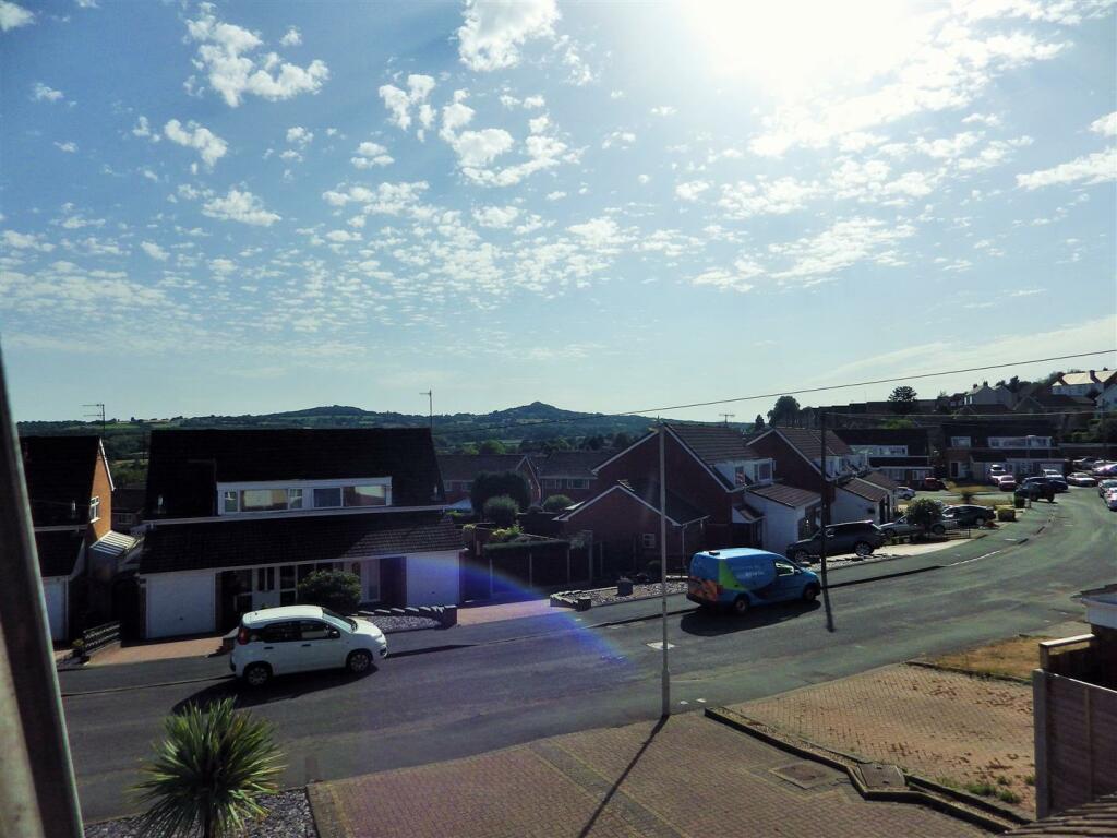 Additional property image - Kenswick Drive, Halesowen, B63 4QZ