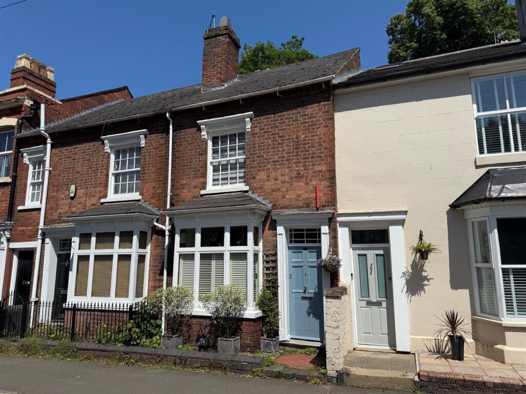 Main image of property: Hagley Road, Stourbridge, DY8 1QR