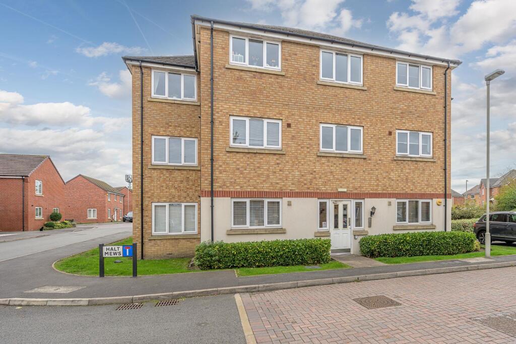 Main image of property: Halt Mews, Kingswinford, DY6 7BF