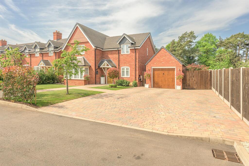 Main image of property: Plough Meadows, Trysull, WV5 7HU