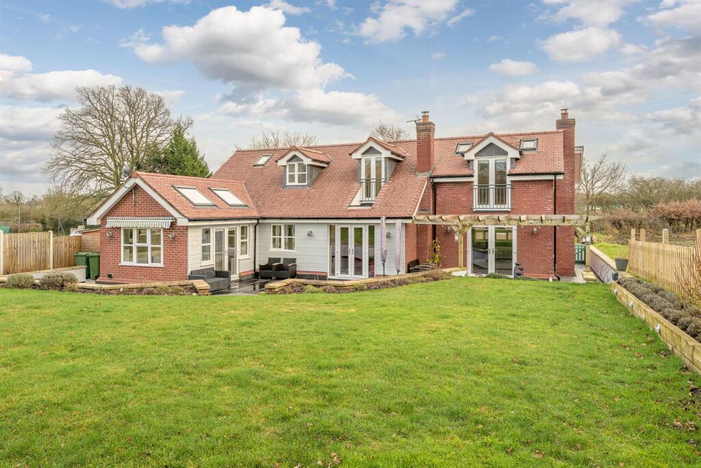 Main image of property: Beehive Bungalow, Sugar Loaf Lane, Iverley, DY7 6PS