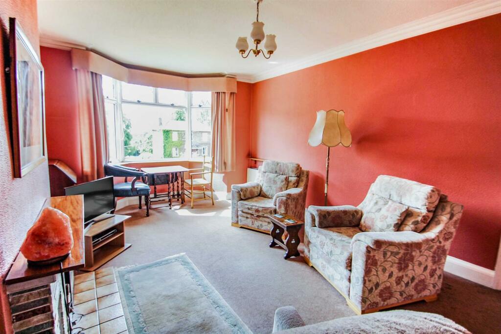 4 bedroom semidetached house for sale in Midland Road, Thrapston, NN14