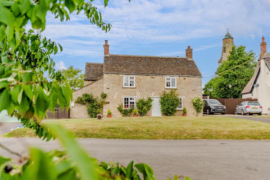 Main image of property: On the Green, Bythorn