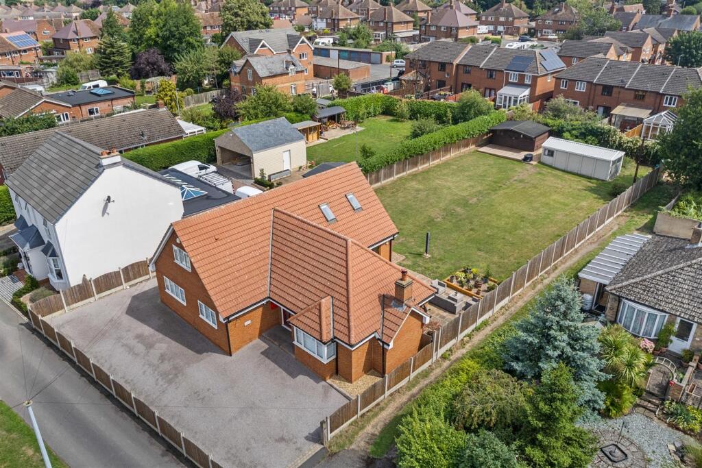 Main image of property: Winding Way, Thrapston