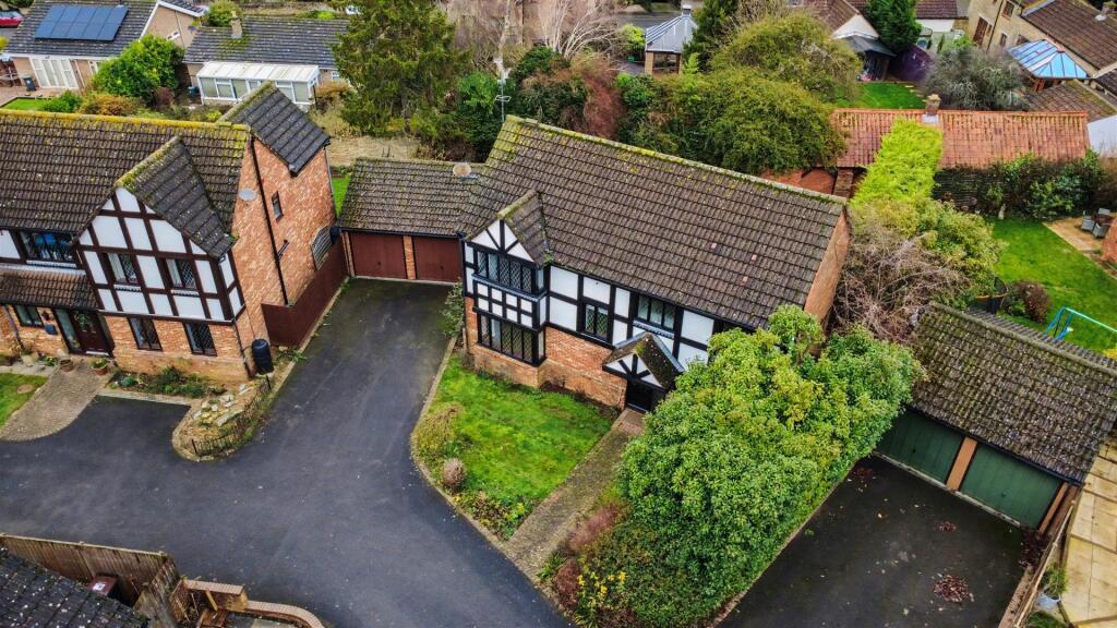 Main image of property: Hill House Gardens, Stanwick, NN9 6QH