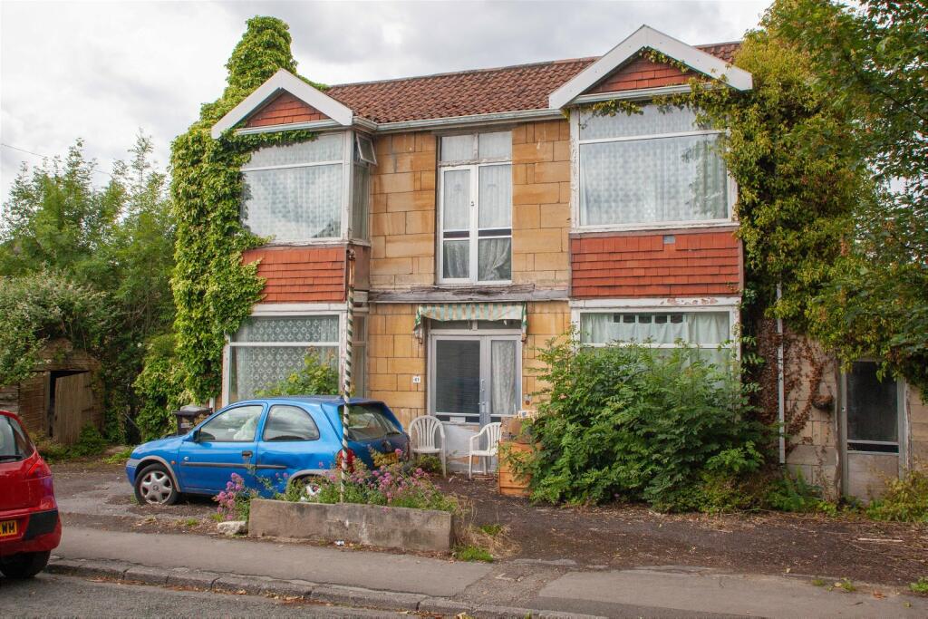 5 bedroom detached house for sale in Gloucester Road, Bath, BA1