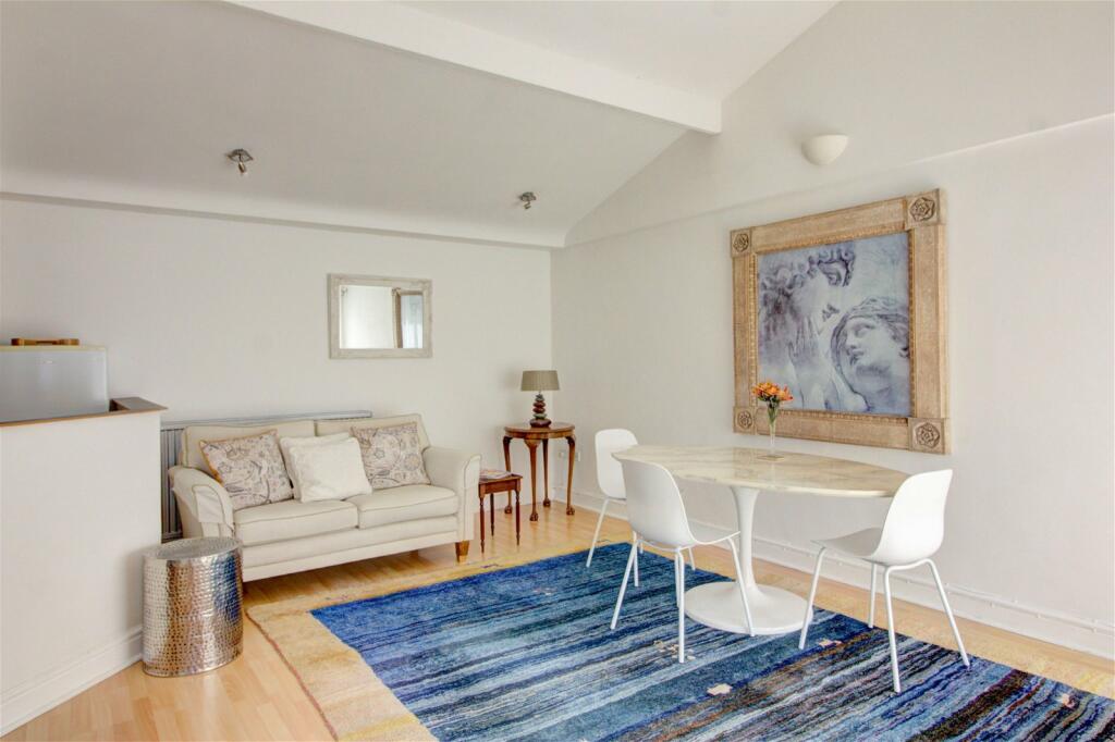 Additional property image - Casa Dali, Upper East Hayes