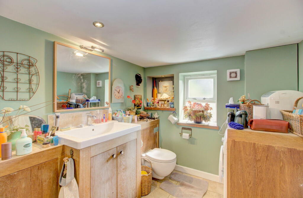 Additional property image - High Street, Batheaston, Bath, BA1 7QZ