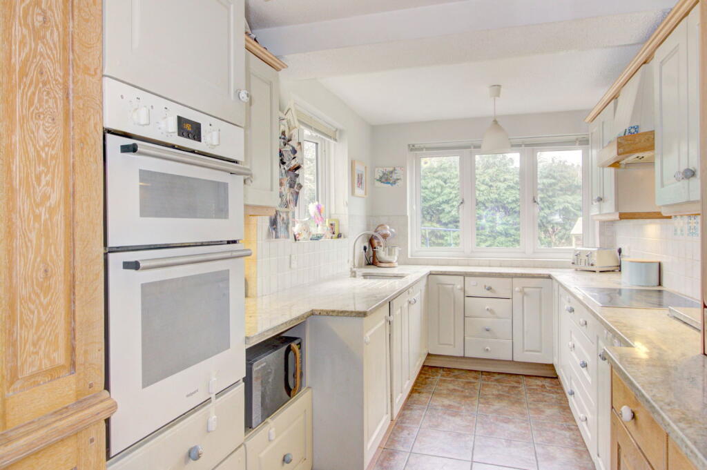 Additional property image - London Road, Wick, Bristol, BS30 5SJ