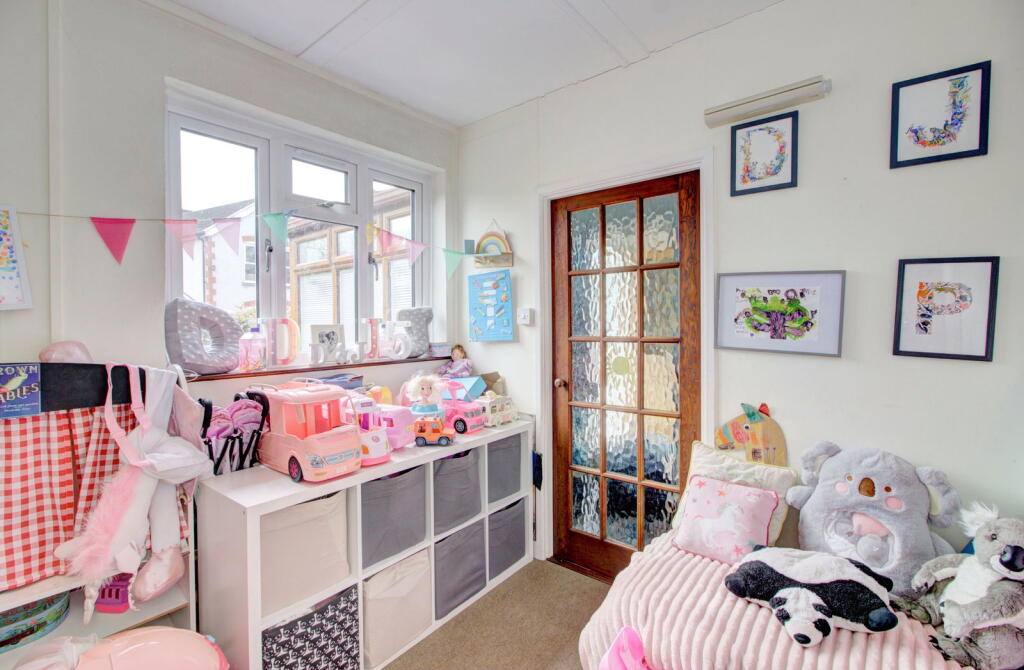 Additional property image - London Road, Wick, Bristol, BS30 5SJ