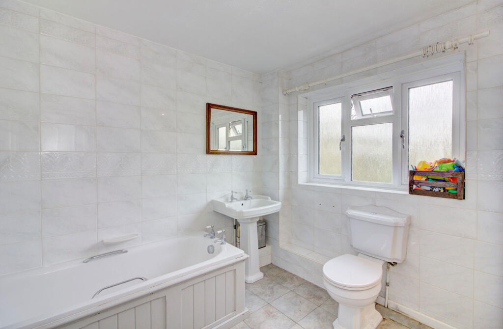 Additional property image - London Road, Wick, Bristol, BS30 5SJ