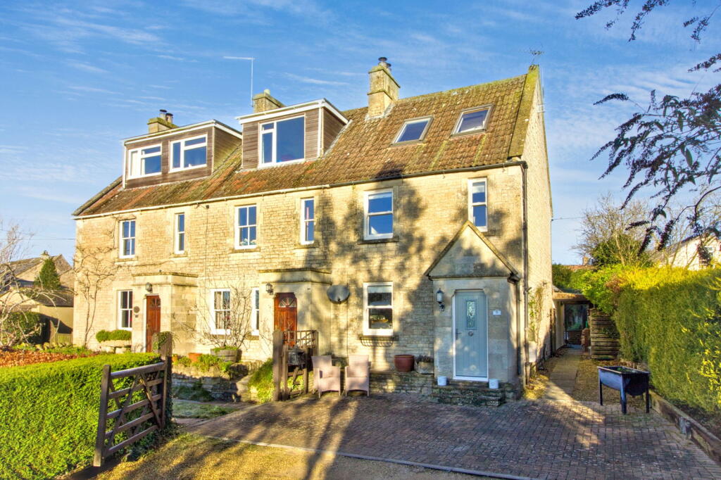 Main image of property: Box View, Colerne, Chippenham, SN14 8DH