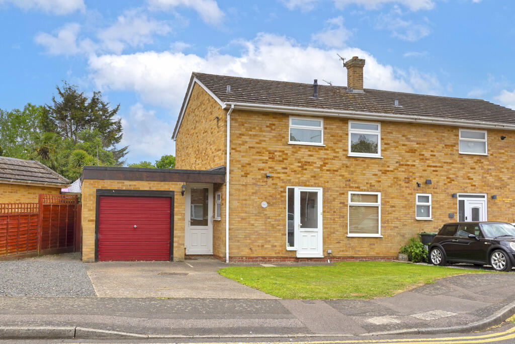 Main image of property: Swallow Road, Larkfield, Aylesford, Kent, ME20 6PZ