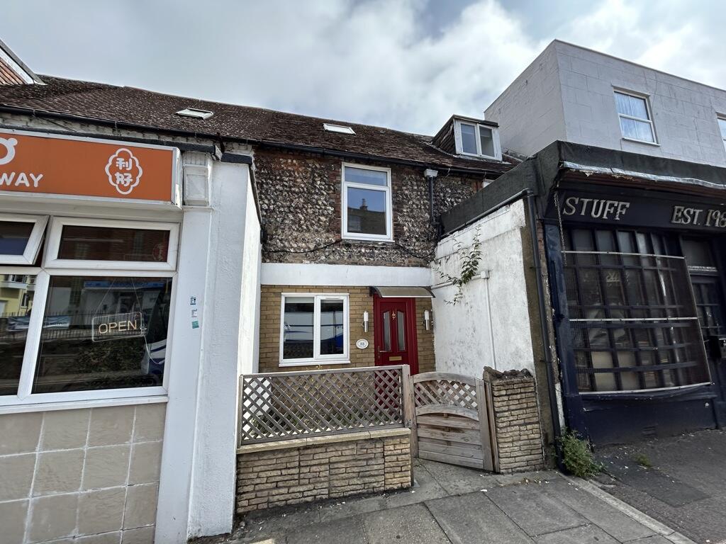 Main image of property: London Road, Dover, Kent, CT17 0SH