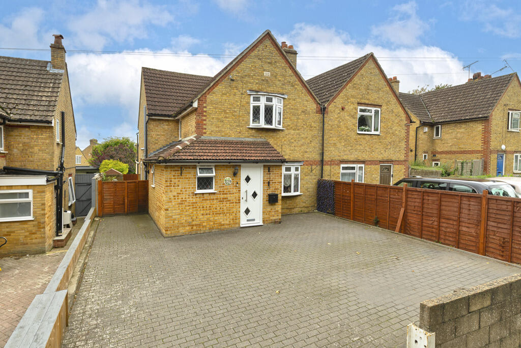 Main image of property: Tonbridge Road, Maidstone, Kent, ME16 8ND
