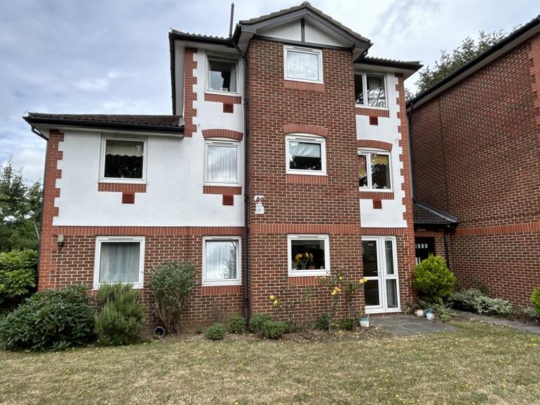 2 bedroom retirement property for rent in Barden Court, St. Lukes Avenue, Maidstone, Kent, ME14 5AP, ME14