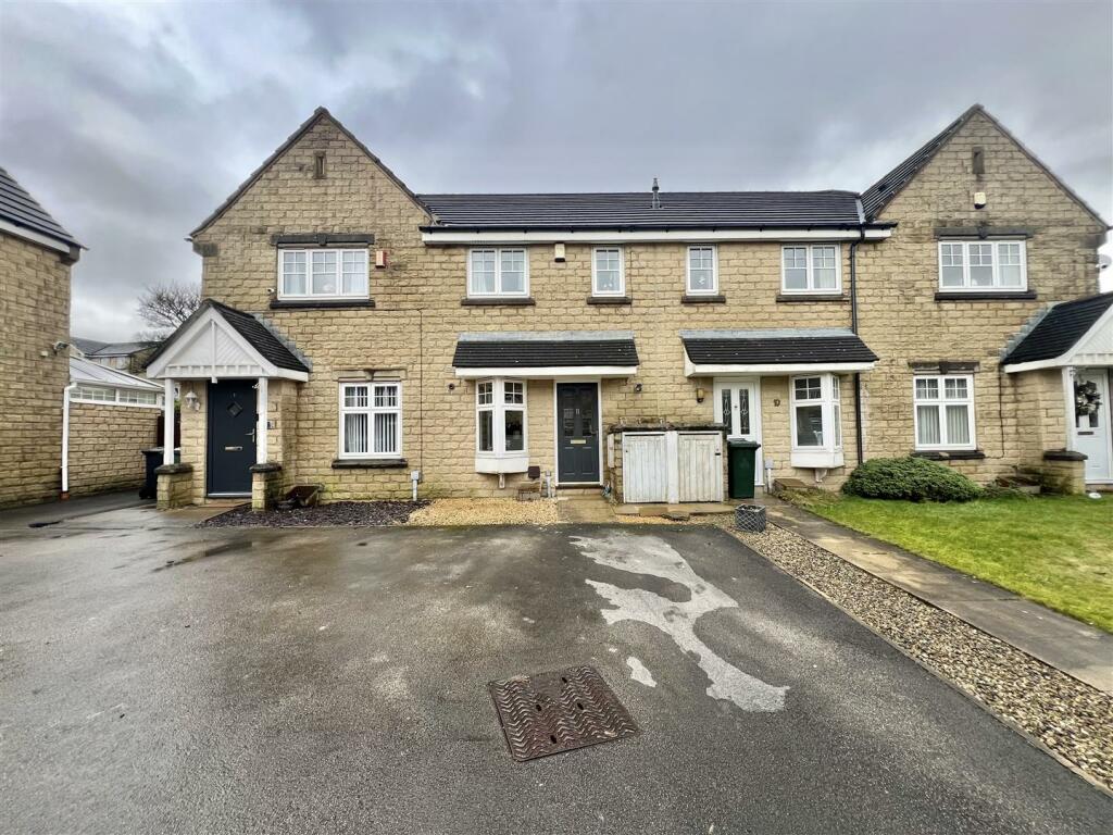 2 bedroom town house for sale in Magpie Close, Westwood Park, Bradford, BD6
