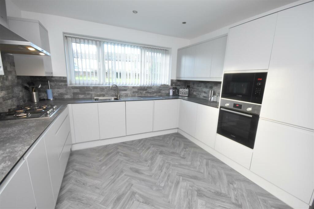Additional property image - New House Lane, Clayton Heights, Bradford