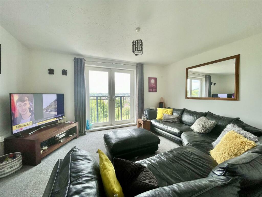 Additional property image - Tanner Hill Road, Bradford