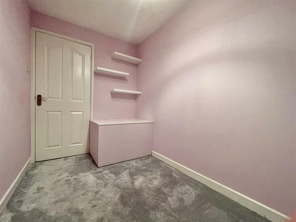 Additional property image - Longhouse Drive, Denholme, Bradford