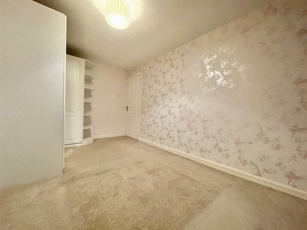 Additional property image - Longhouse Drive, Denholme, Bradford