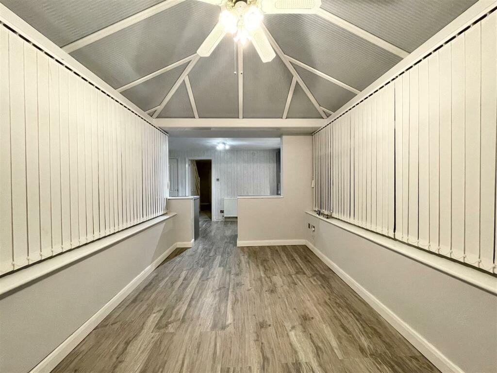 Additional property image - Longhouse Drive, Denholme, Bradford