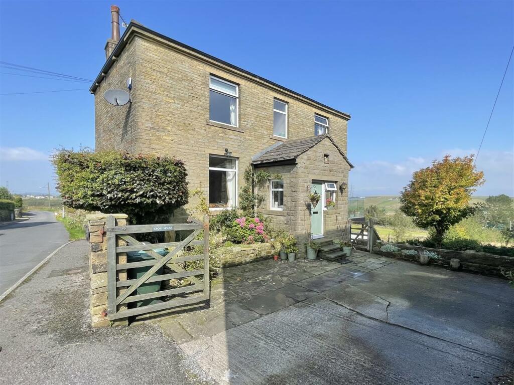 Additional property image - School Ridge, Thornton, Bradford
