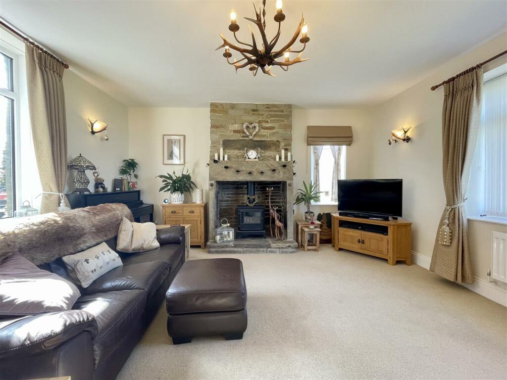 Additional property image - School Ridge, Thornton, Bradford