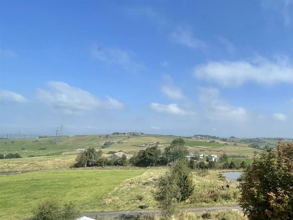 Additional property image - School Ridge, Thornton, Bradford