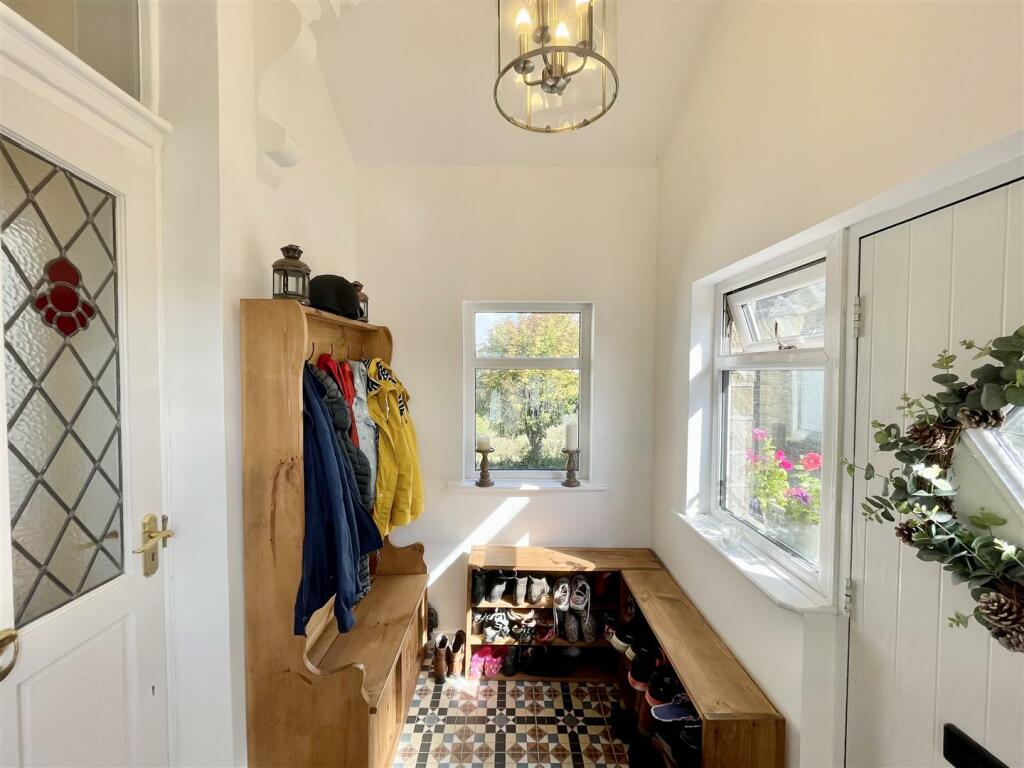 Additional property image - School Ridge, Thornton, Bradford