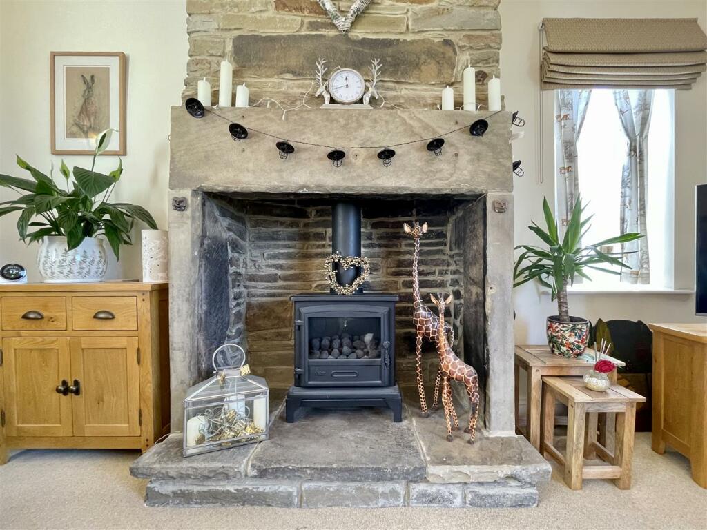 Additional property image - School Ridge, Thornton, Bradford
