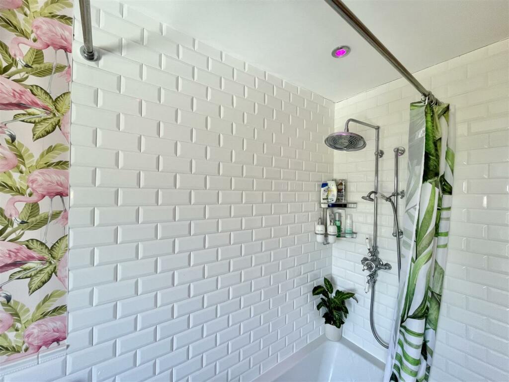 Additional property image - School Ridge, Thornton, Bradford