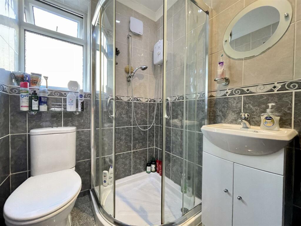 Additional property image - Moor Close Road, Queensbury, Bradford