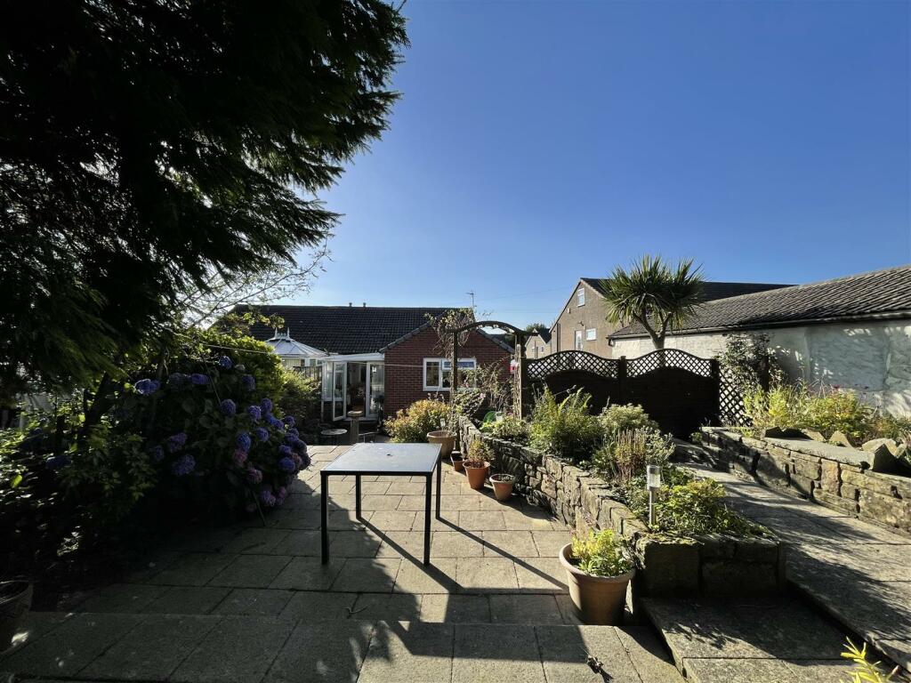 Additional property image - Moor Close Road, Queensbury, Bradford