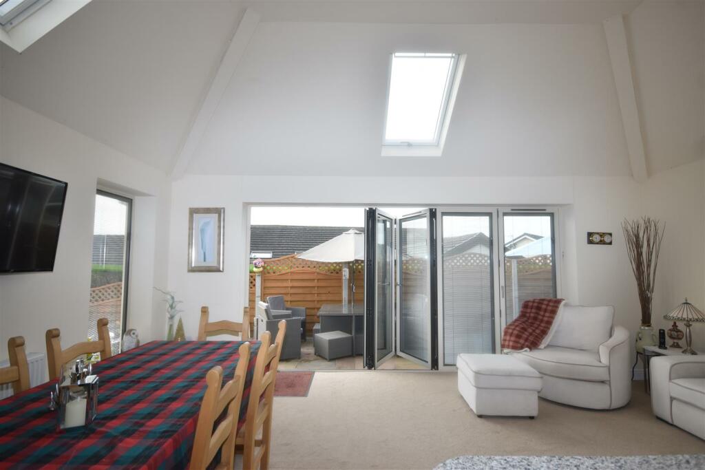 Additional property image - Thorn Drive, Queensbury, Bradford