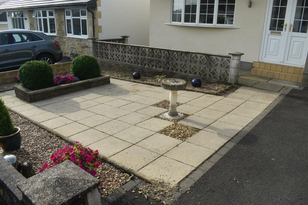 Additional property image - Thorn Drive, Queensbury, Bradford