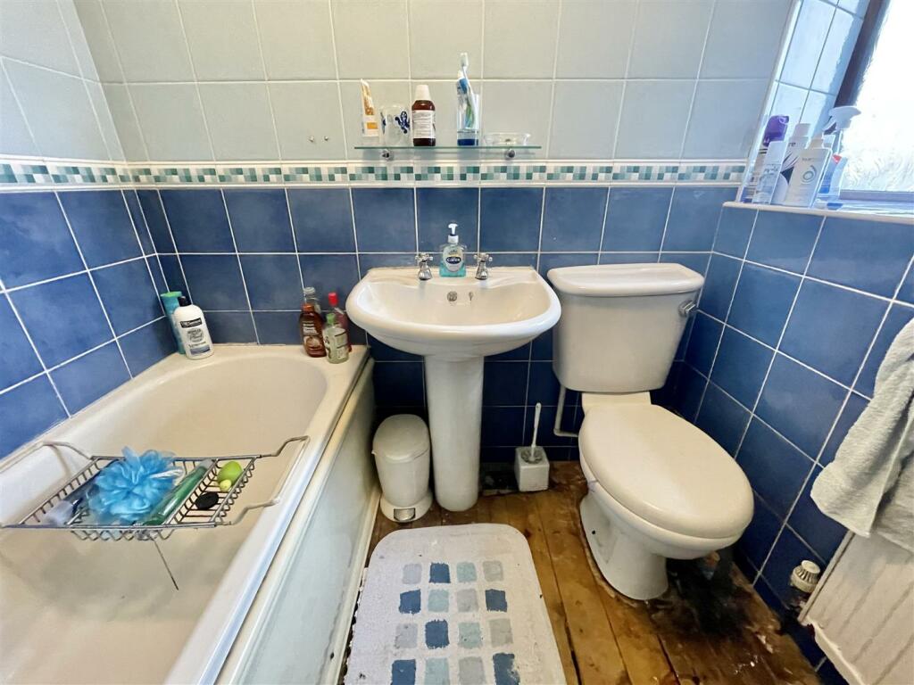 Additional property image - Lane Side, Wilsden, Bradford