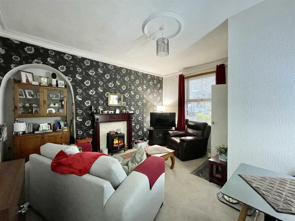 Additional property image - Bright Street, Clayton, Bradford