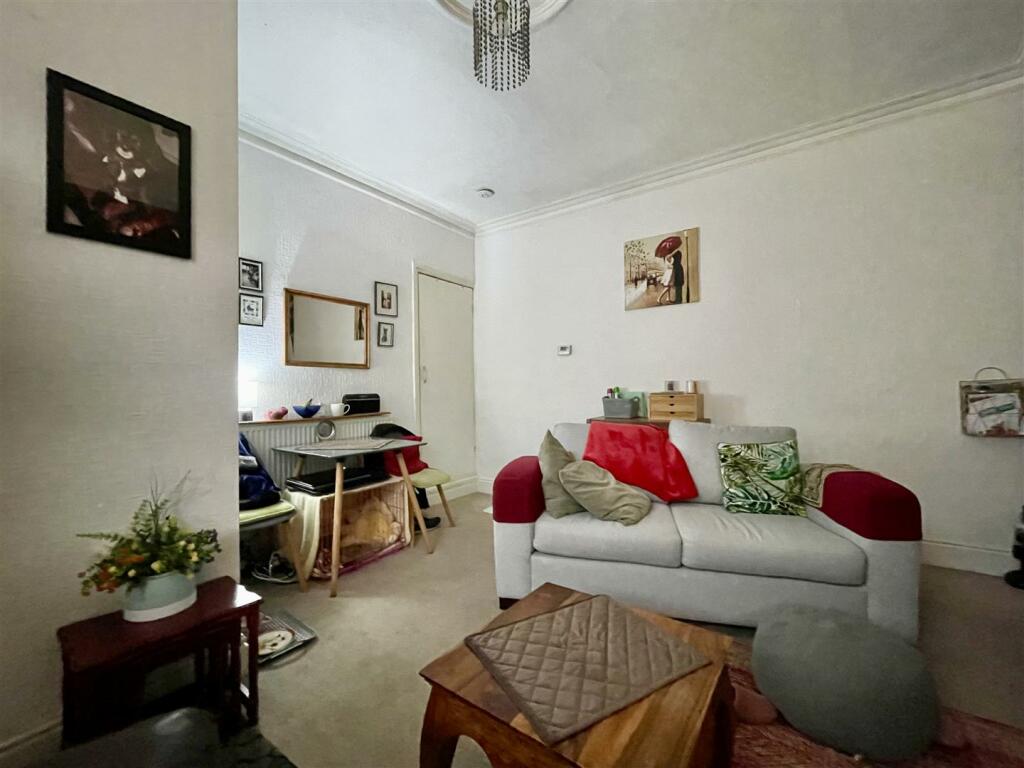 Additional property image - Bright Street, Clayton, Bradford