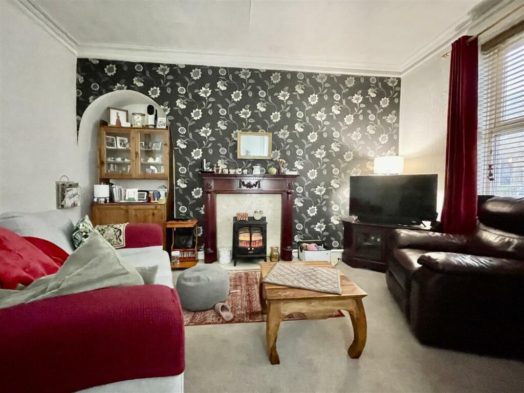 Additional property image - Bright Street, Clayton, Bradford