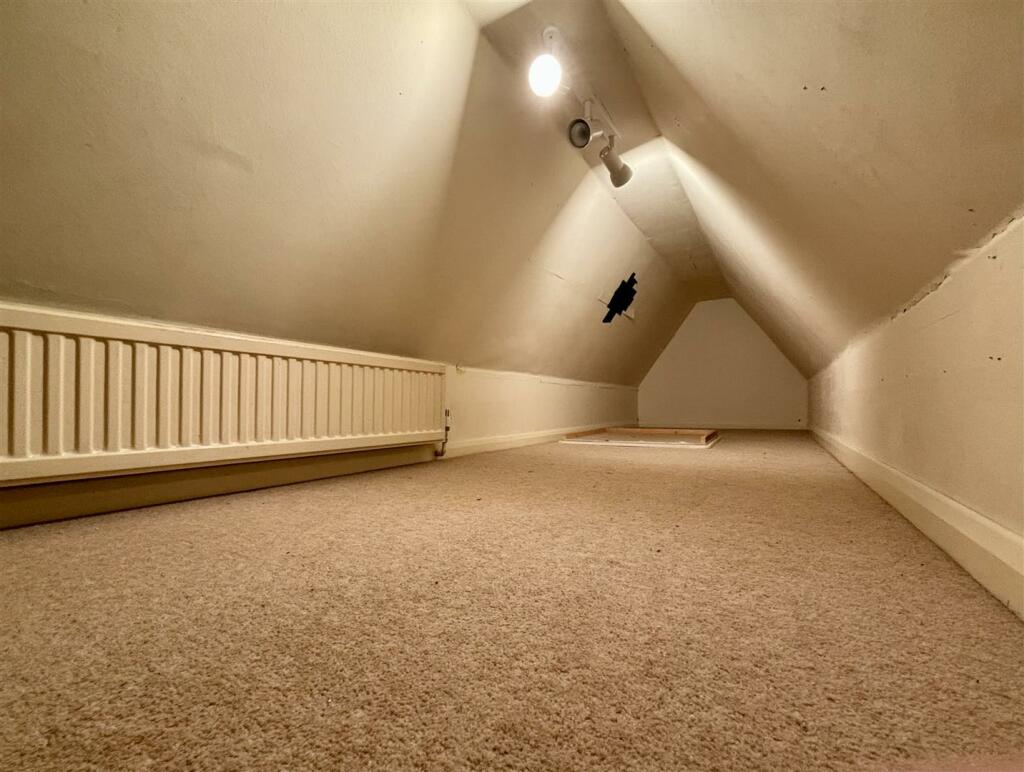 Additional property image - Bramble Close, Clayton, Bradford